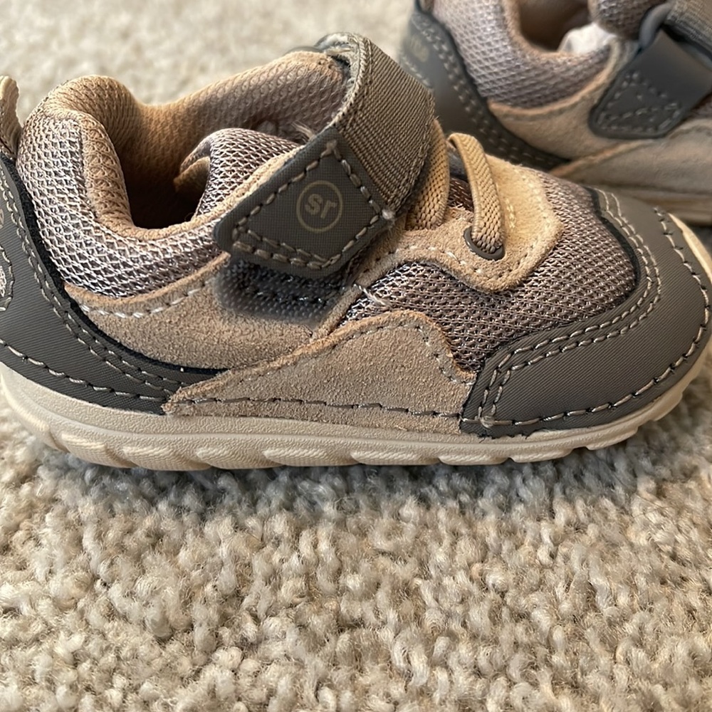 Stride Rite Shoes - Picture 3 of 3